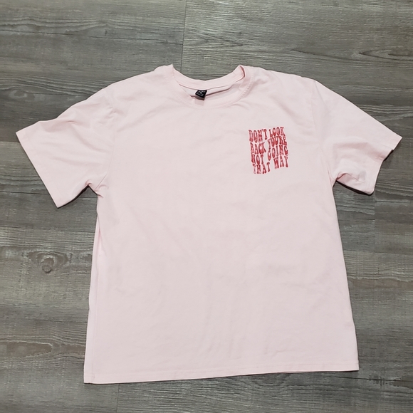 pink tshirt " Don't look back you are not going that way" size small - Picture 2 of 4